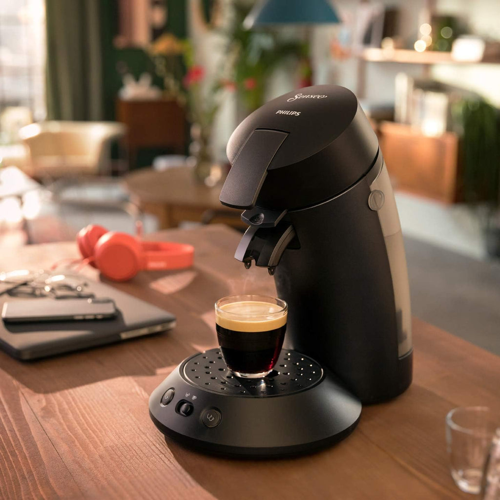 Philips Domestic Appliances Senseo Original Plus CSA210/60 Coffee Pod Machine (Coffee Strength Choice, Coffee Boost Technology, Recycled Plastic), Black
