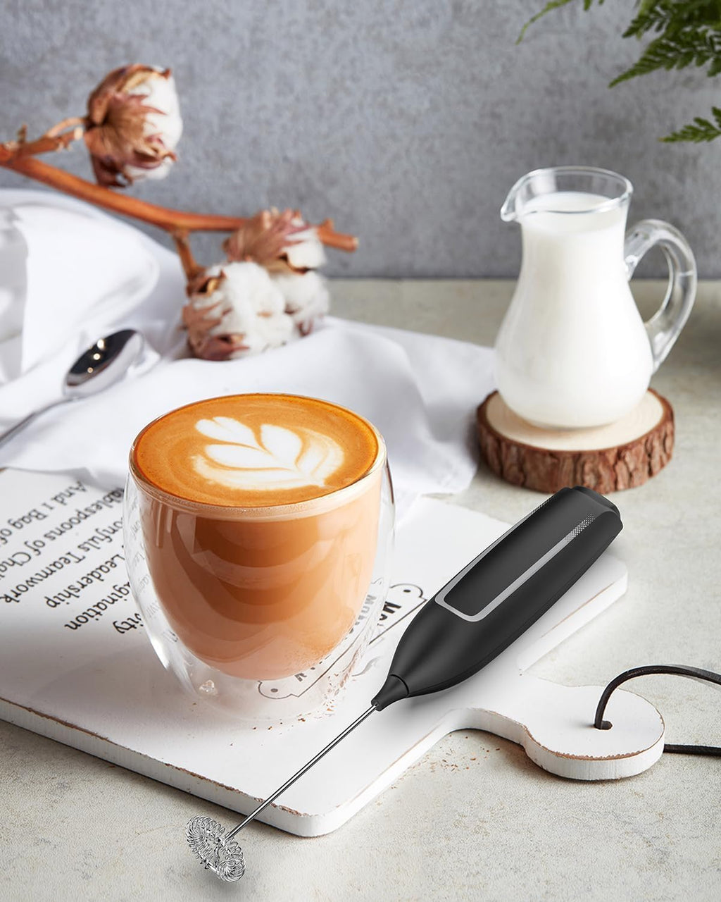 Milk Frother Stick/Milk Frother Electric Portable with High Performance Drink Mixer Coffee Whisk Battery Operated for Latte, Matcha Tea, Cappuccino, Black
